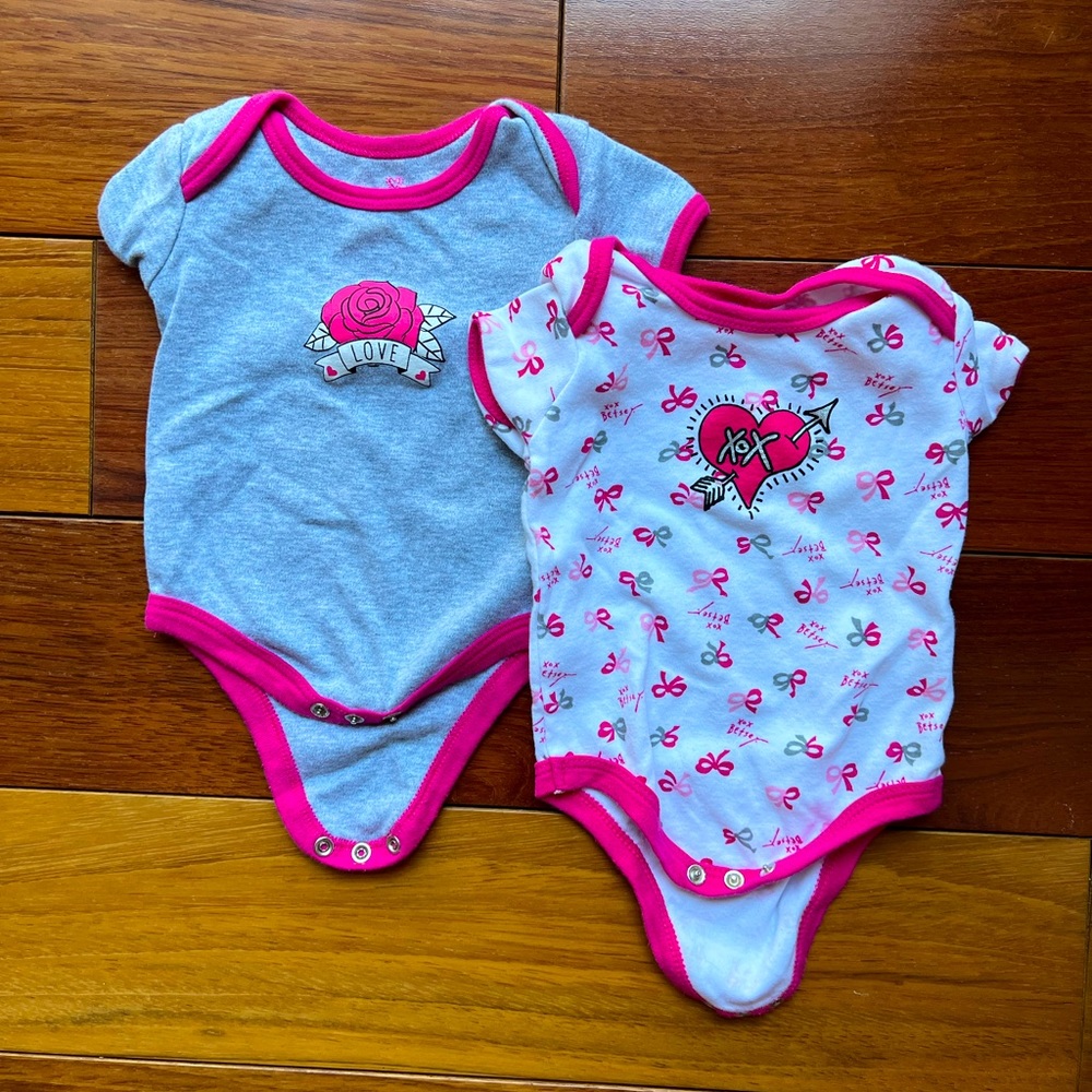 2 Betsey Johnson Valentine’s Day Baby girl onesies 6 month like new
